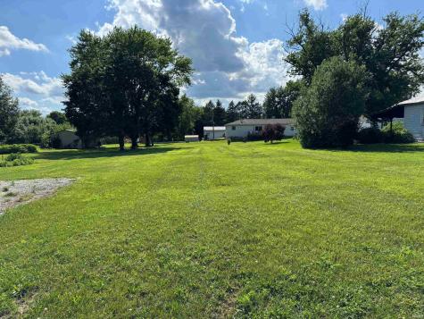 280 S Mckee Street Macy IN 46951