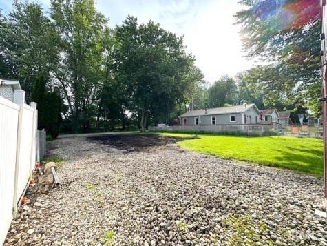 5055 E Summerholme Road Knox IN 46534