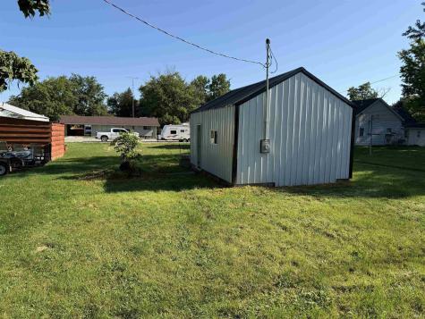 204 E Grissom Avenue Mitchell IN 47446