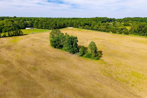 3000 W Block County Road 900 Freetown IN 47235