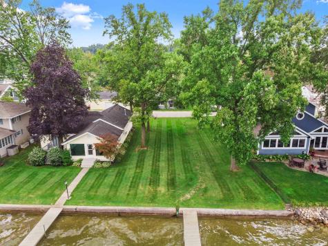 E Highland View Drive Syracuse IN 46567