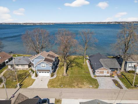 E Highland View Drive Syracuse IN 46567