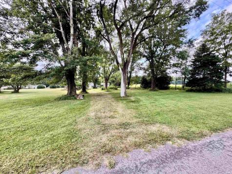 1571 W 400 S Winamac IN 46996