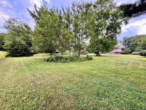 1571 W 400 S Winamac IN 46996