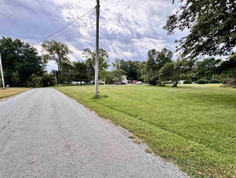 1571 W 400 S Winamac IN 46996