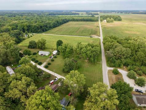 1571 W 400 S Winamac IN 46996