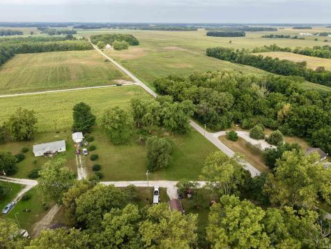 1571 W 400 S Winamac IN 46996