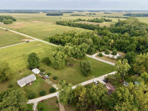 1571 W 400 S Winamac IN 46996