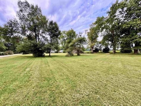 1571 W 400 S Winamac IN 46996