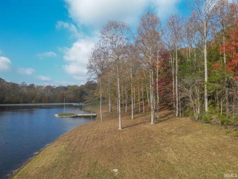 2592 E Sailor Lane Bloomington IN 47401