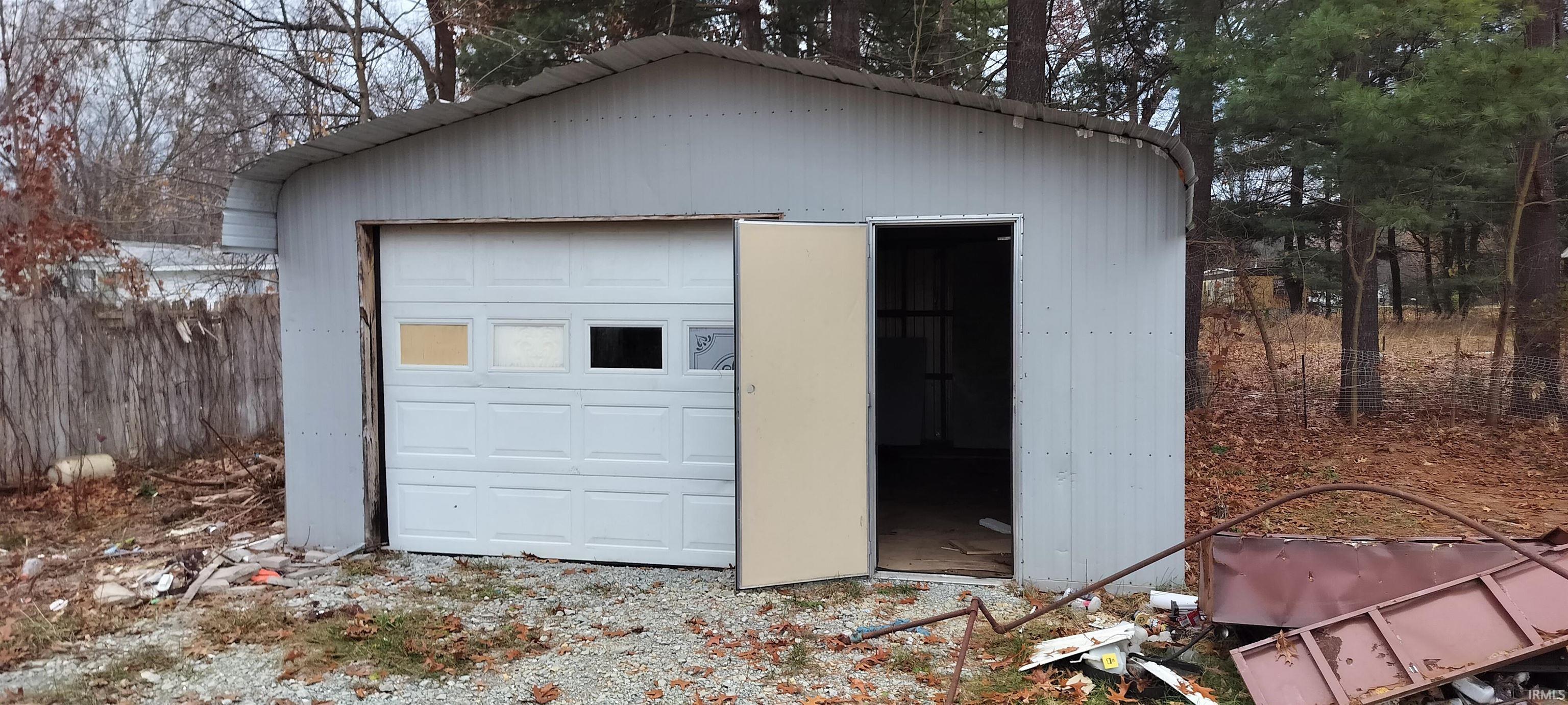52290 County Road 101 Elkhart IN 46514