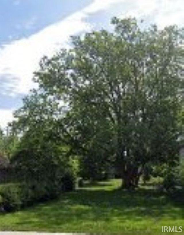 V/l Adj 206 Birdsell Street South Bend IN 46628