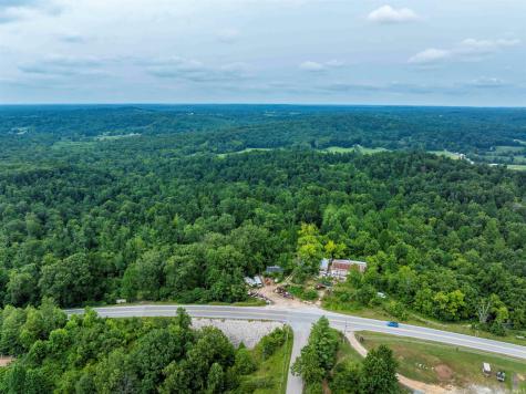 7996 E State Road 54 Road Bloomfield IN 47424