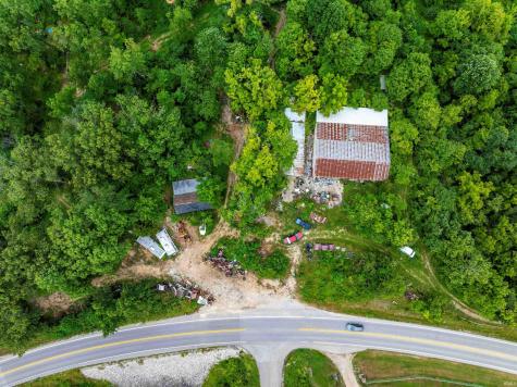 7996 E State Road 54 Road Bloomfield IN 47424