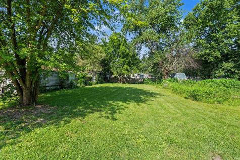 724 S April Drive Cromwell IN 46732
