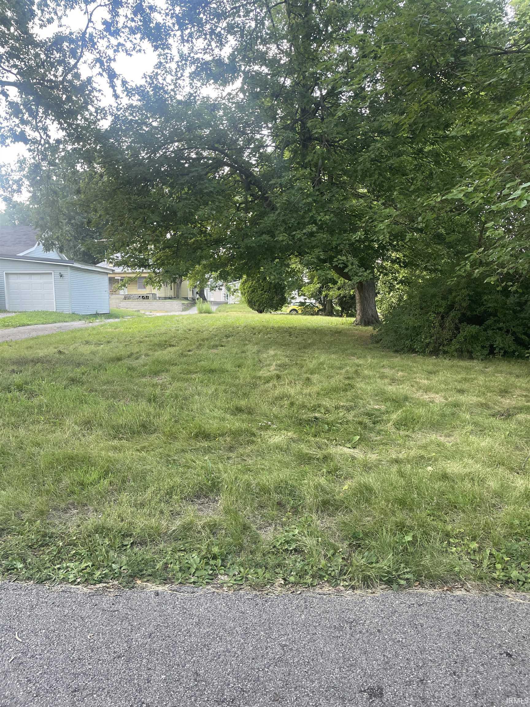 1614 E Market Street Warsaw IN 46580