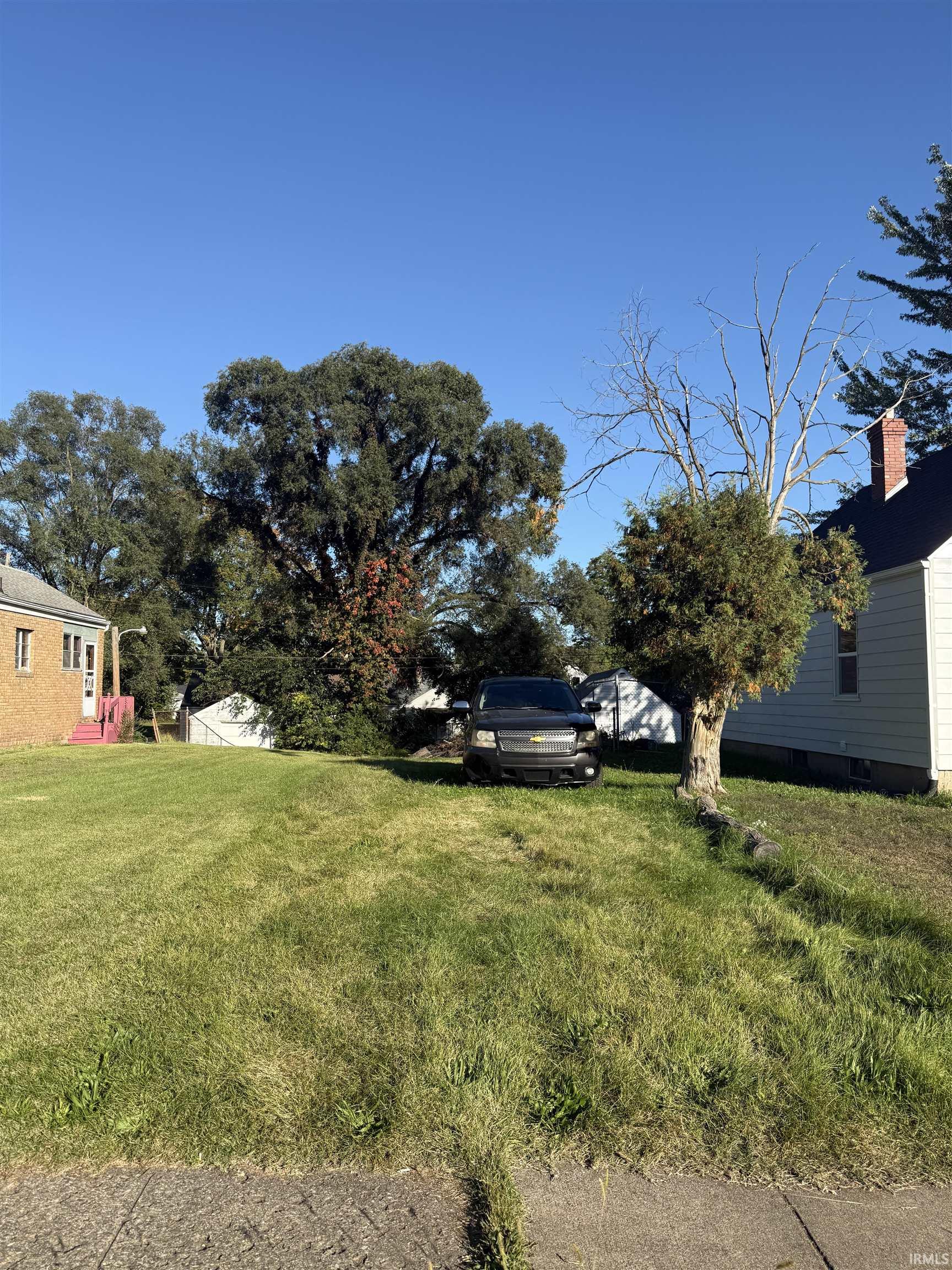 1622 Johnson Street South Bend IN 46628