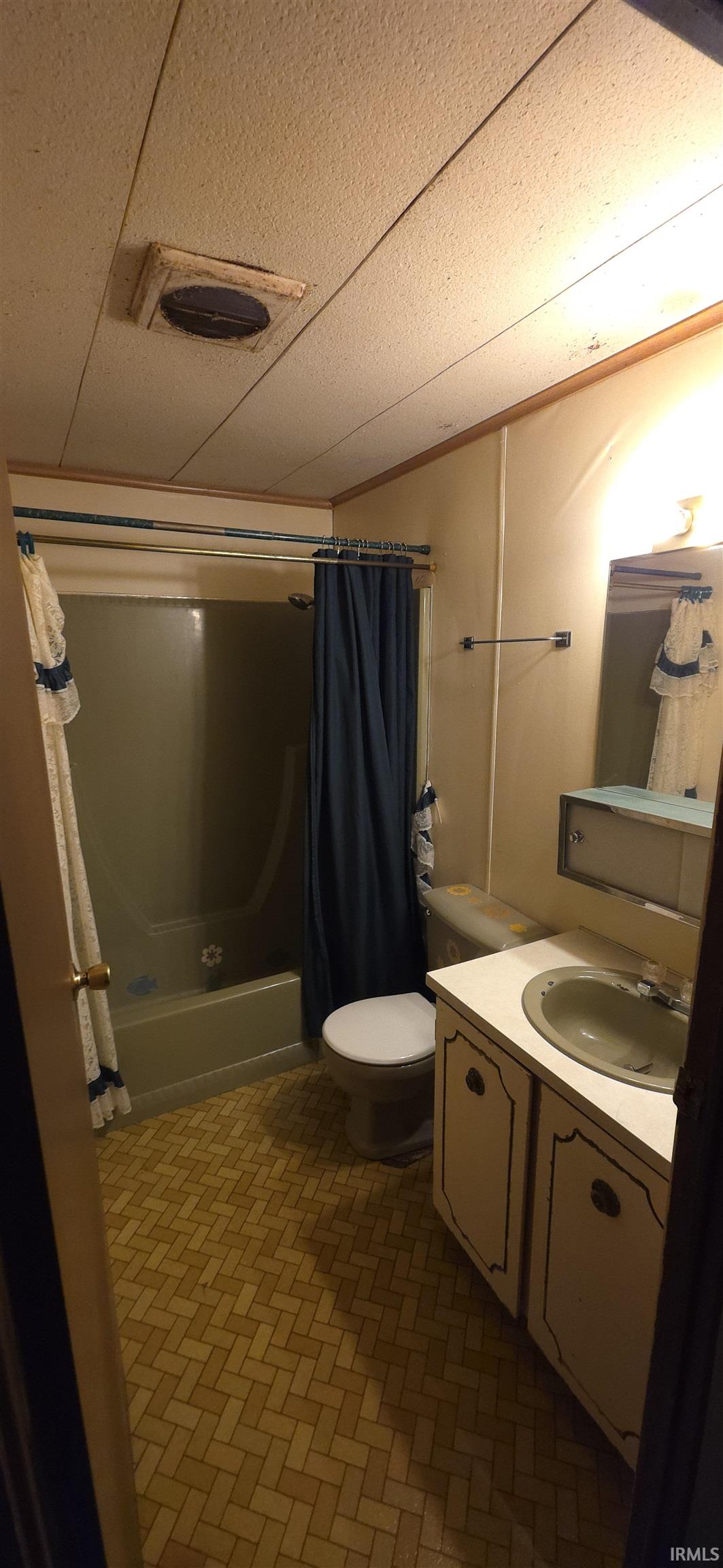 313 N West Street Milford IN 46542