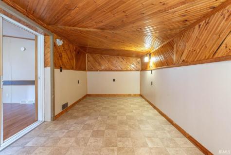 6622 N Matthews Drive Ellettsville IN 47429