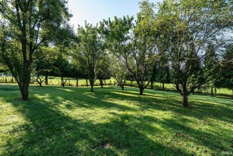 6622 N Matthews Drive Ellettsville IN 47429