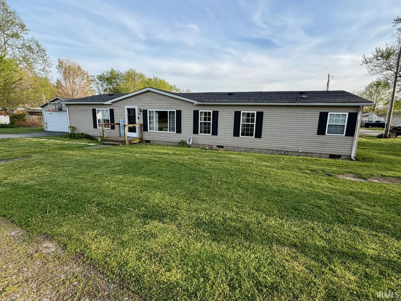 501 E Clark Street Owensville IN 47665