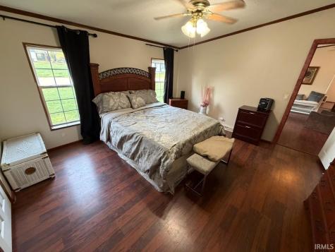 501 E Clark Street Owensville IN 47665