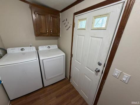 501 E Clark Street Owensville IN 47665