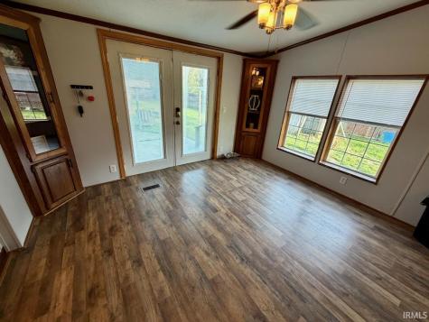 501 E Clark Street Owensville IN 47665