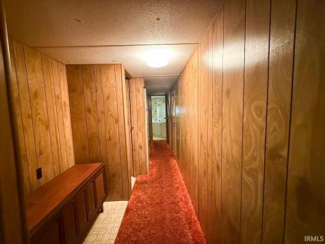 4363 N Private Rd, 1195 E Loogootee IN 47553