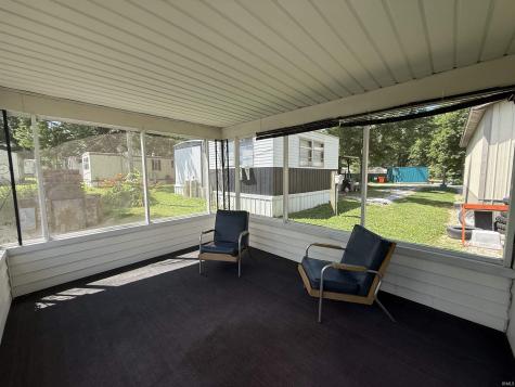 4363 N Private Rd, 1195 E Loogootee IN 47553