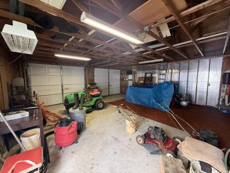4363 N Private Rd, 1195 E Loogootee IN 47553