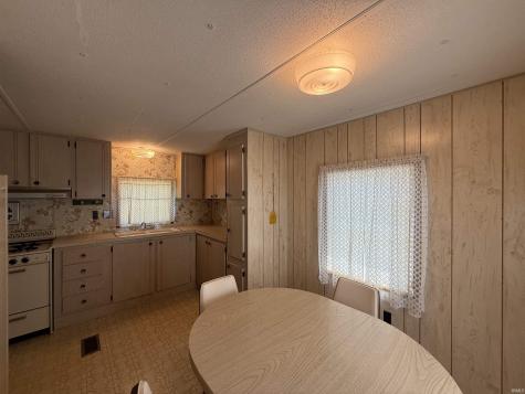 4363 N Private Rd, 1195 E Loogootee IN 47553