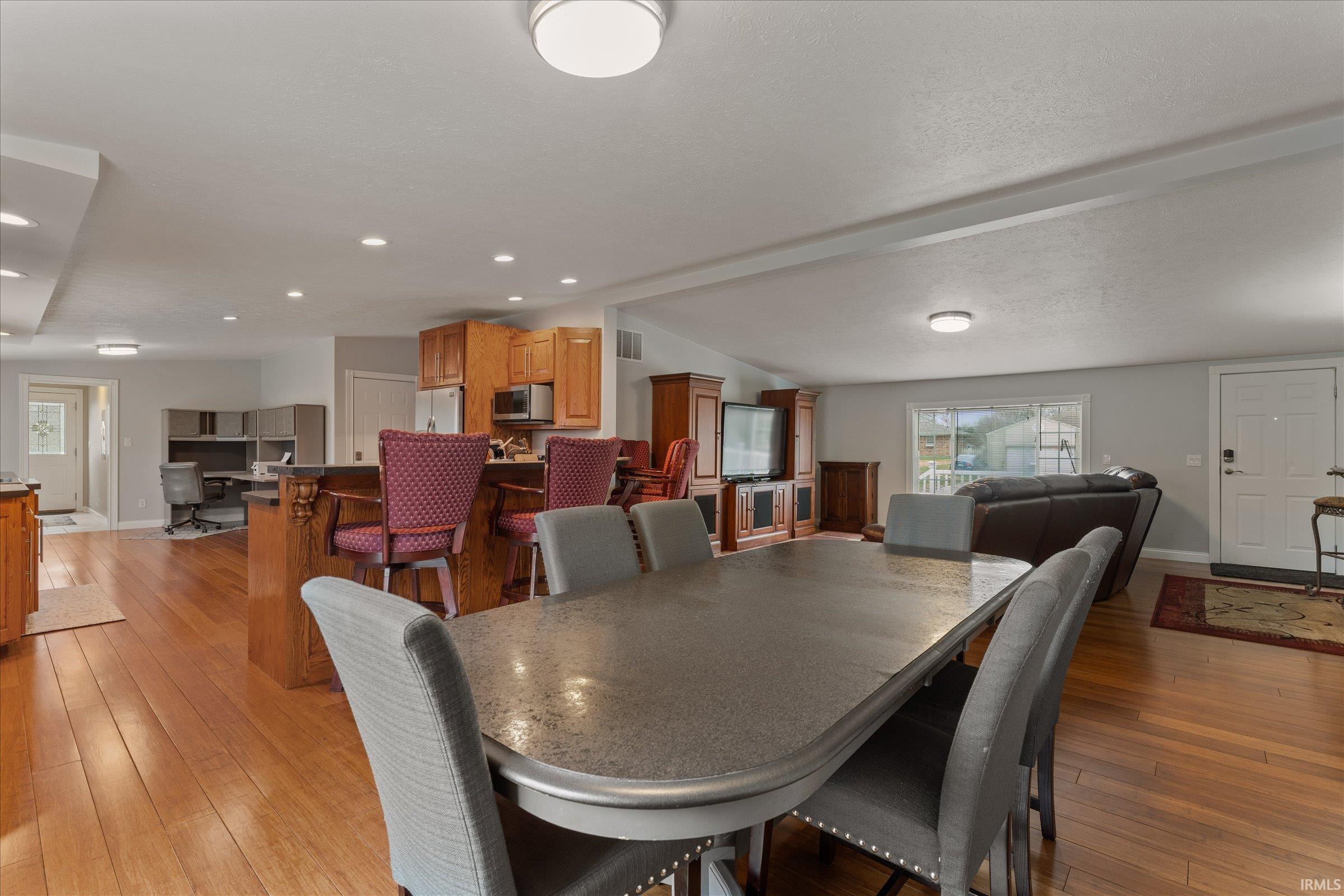 52115 Hollyhock Road South Bend IN 46637