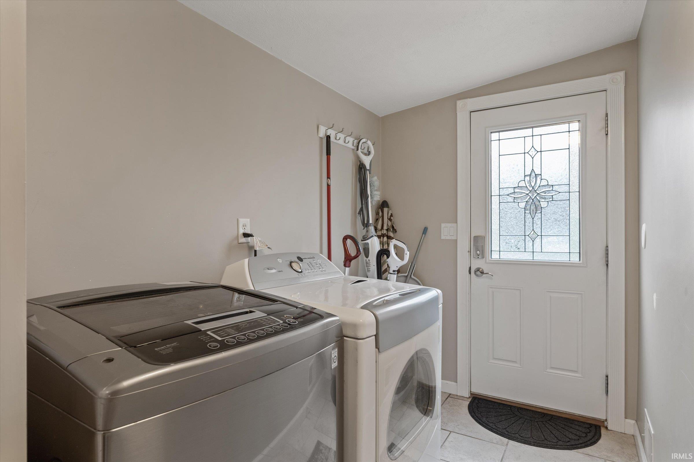 52115 Hollyhock Road South Bend IN 46637