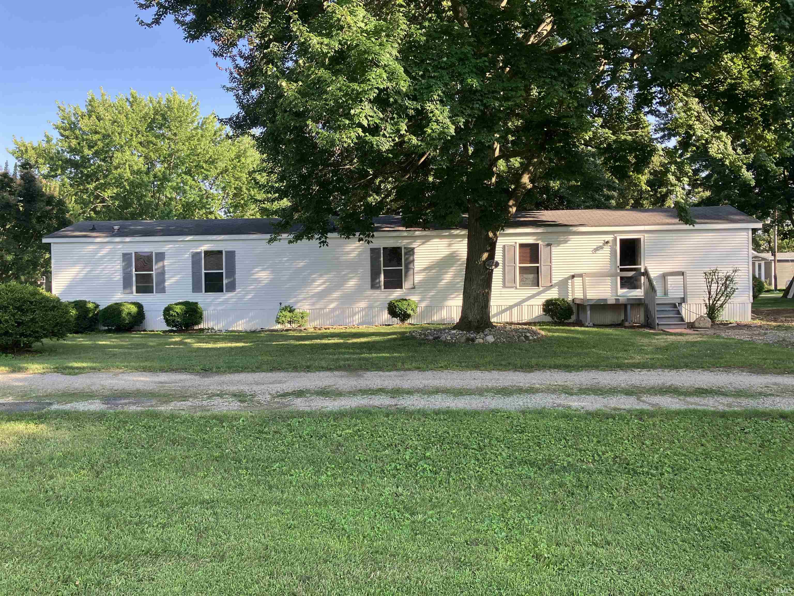 15 Lane 420 Jimmerson Lake Fremont IN 46737