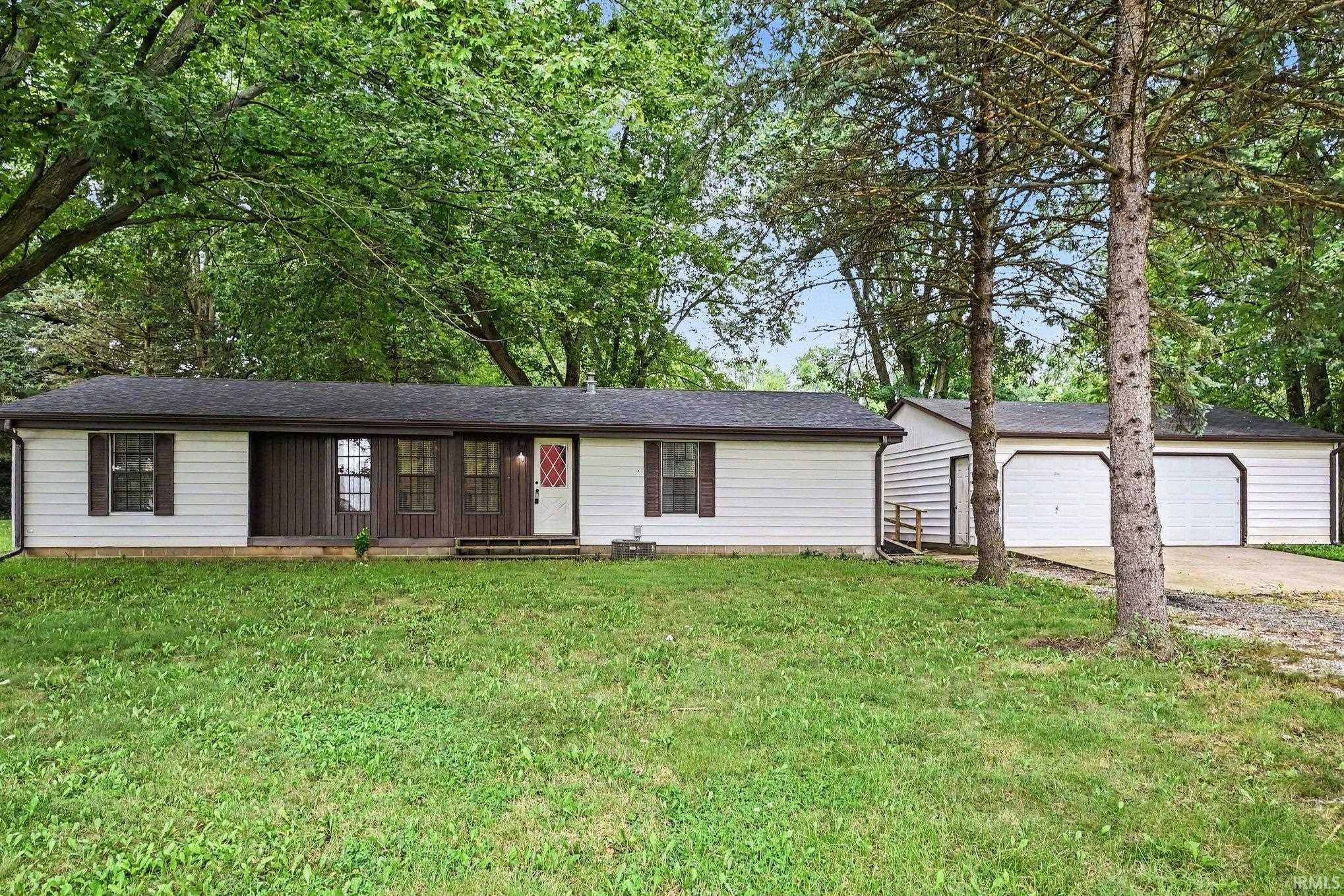 1795 E 175 N Road Warsaw IN 46582