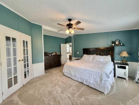 2104 N Hoosier Hills Linton IN 47441