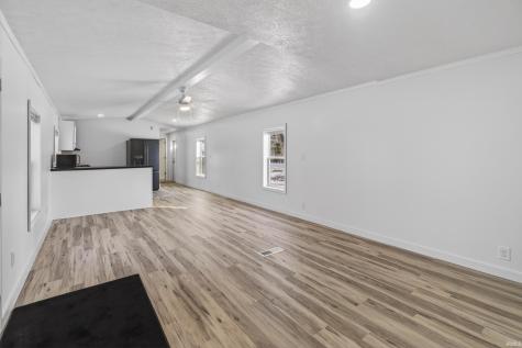 4706 E Ravinea Loop Monticello IN 47960