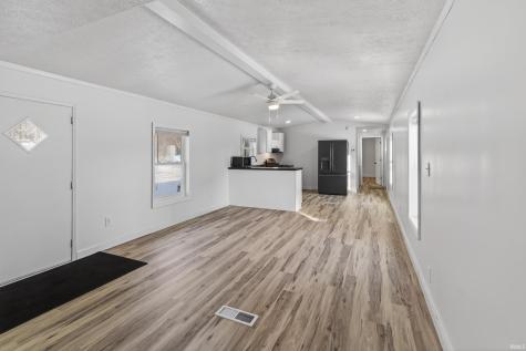 4706 E Ravinea Loop Monticello IN 47960