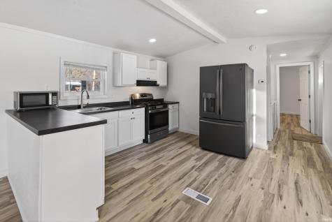 4706 E Ravinea Loop Monticello IN 47960