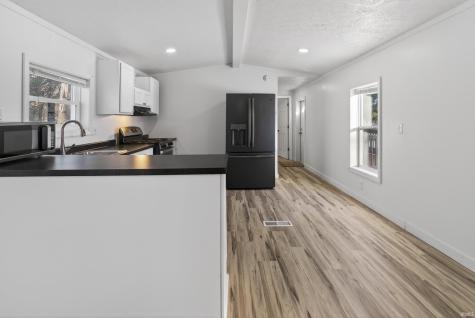 4706 E Ravinea Loop Monticello IN 47960