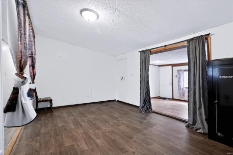 979 E State Road Cloverdale IN 46120