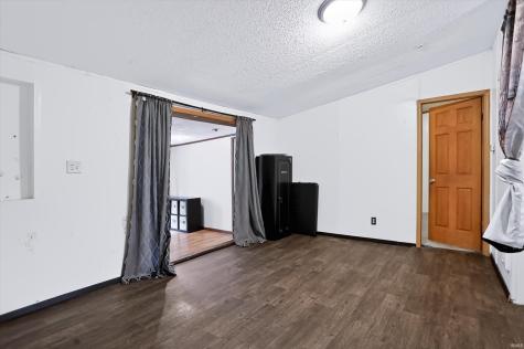 979 E State Road Cloverdale IN 46120