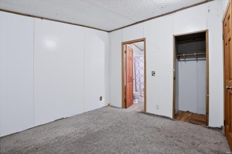 979 E State Road Cloverdale IN 46120