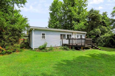 979 E State Road Cloverdale IN 46120