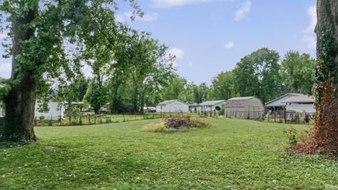 92 SW 10th Street Linton IN 47441