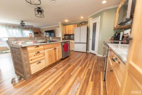 685 N Cold Springs Road Bloomfield IN 47424