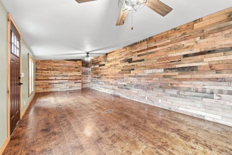 1911 Miami Drive Warsaw IN 46580