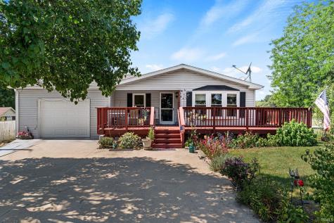 6631 N 570 W Winamac IN 46996