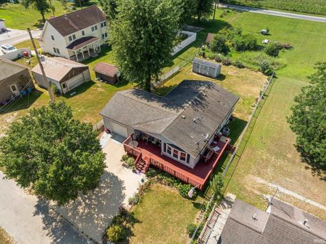 6631 N 570 W Winamac IN 46996